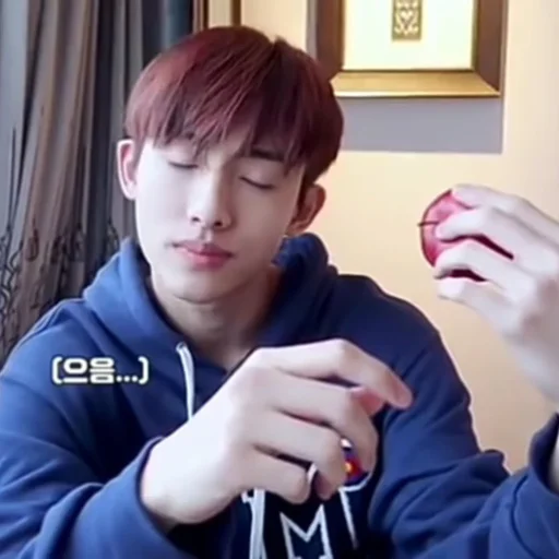 Стикер из набора winwin 5 ᝢ by @pitchestdark для Телеграм: Статические 🍣